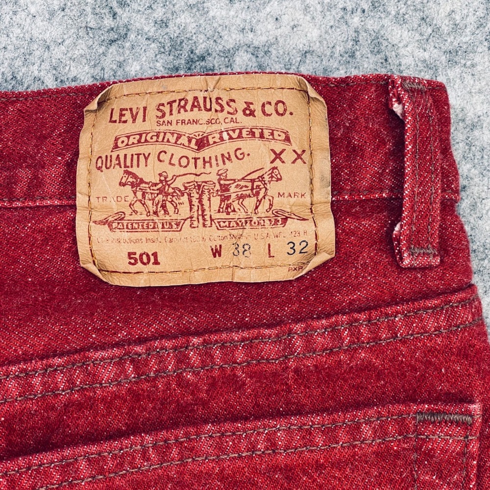 Vintage Levi 501 Jeans Men 38x32 Red Button Fly Baggy Denim Made in USA 1990s - Picture 9 of 16